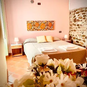 in-castello-gallicano.it-tuscanyhotel.com/